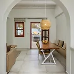 Kamares Boutique * העיירה רתימנו